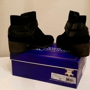 White Mountain Booties